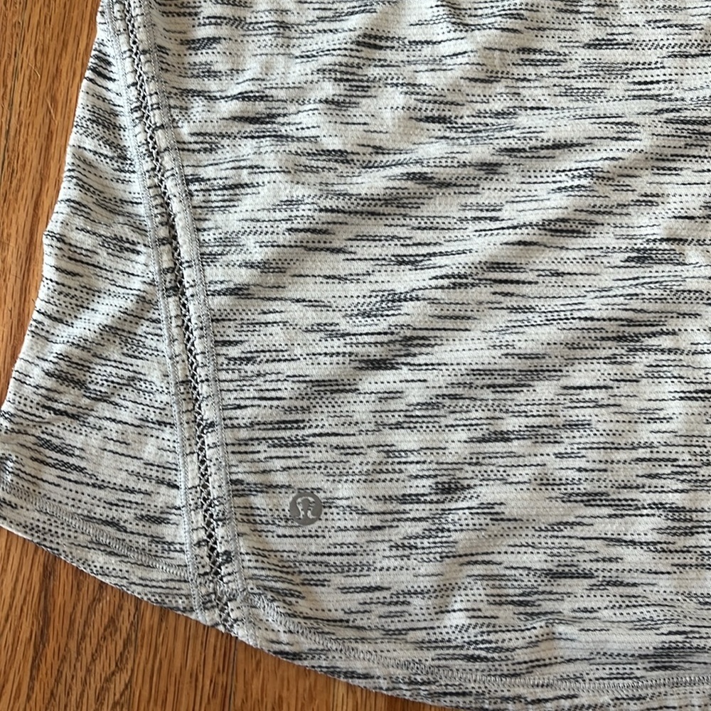 Lost In Pace Short Sleeve - Picture 3 of 3